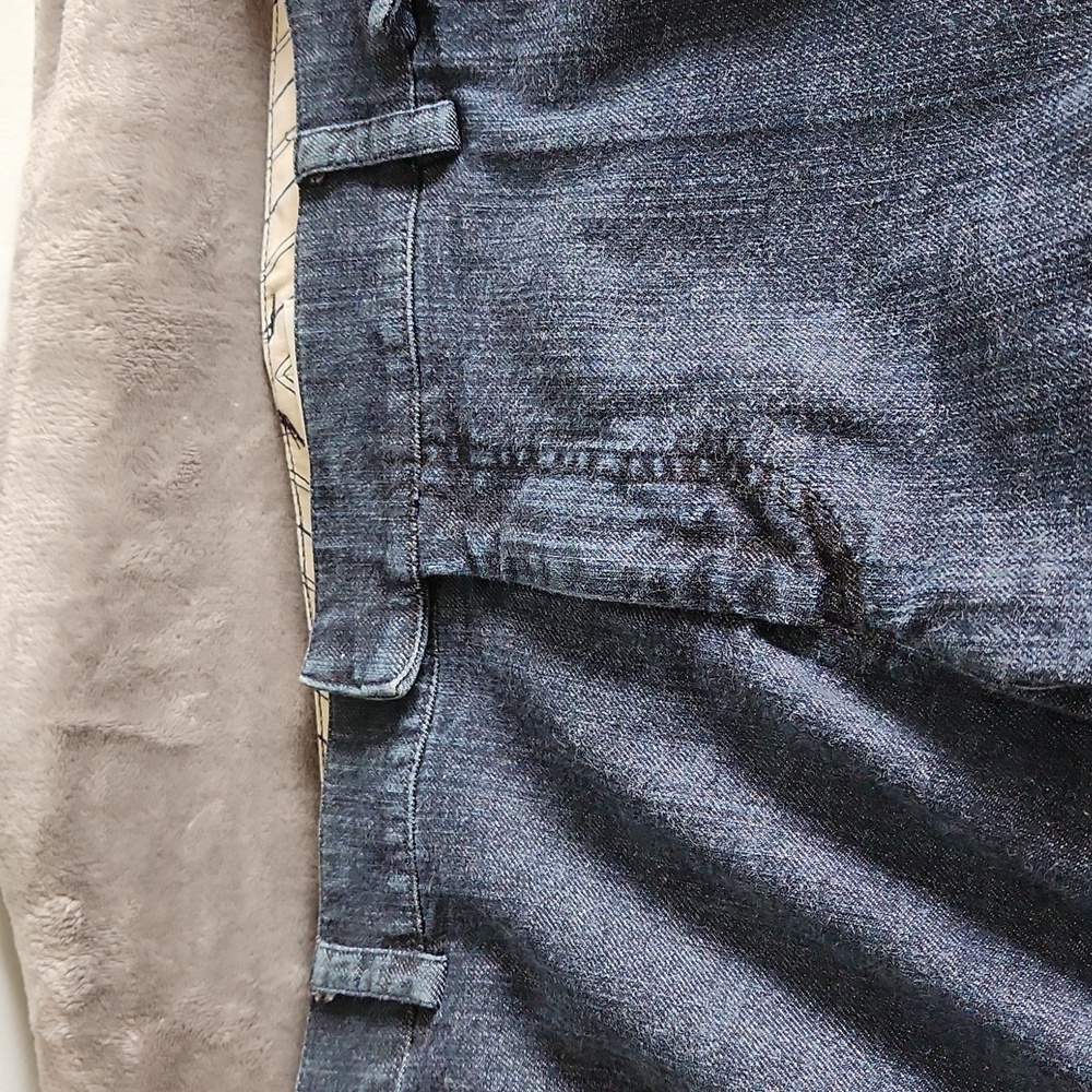 Dockers, Women's, Sz14 med favorite fit, 1 pocket in Front, 2 in Back - Picture 10 of 11